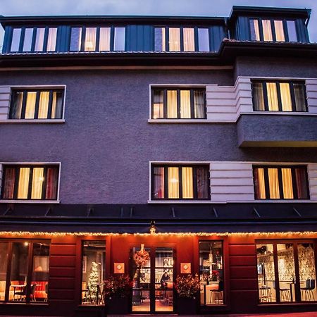 The Embassy Suites Sofia Bagian luar foto
