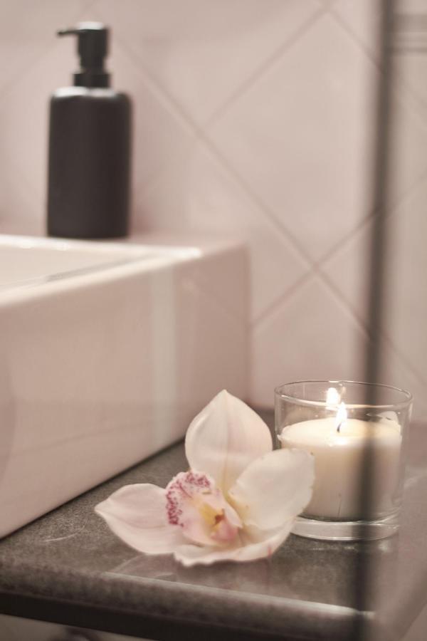 The Embassy Suites Sofia Bagian luar foto