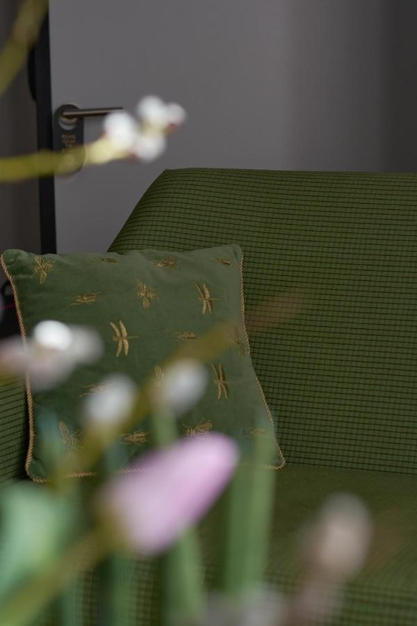 The Embassy Suites Sofia Bagian luar foto